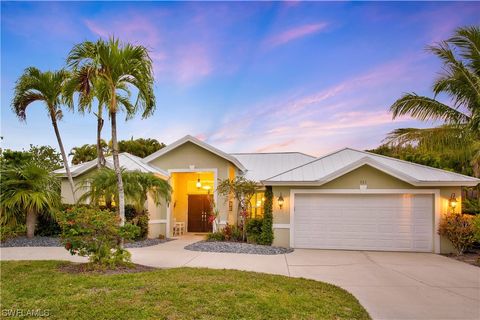 A home in NAPLES