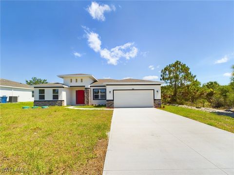 A home in NORTH PORT