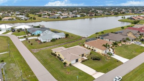 A home in PUNTA GORDA