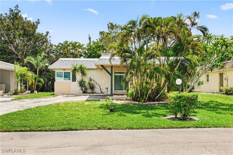 A home in NAPLES