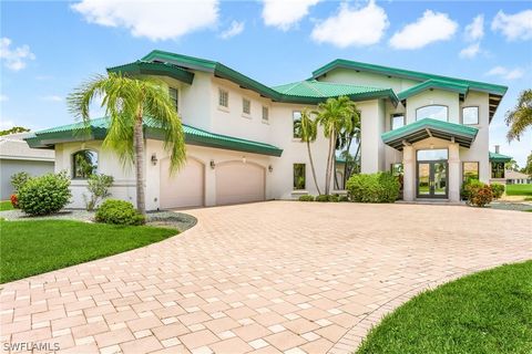 A home in PUNTA GORDA