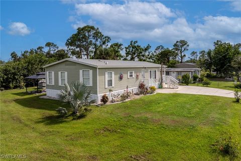 A home in PUNTA GORDA