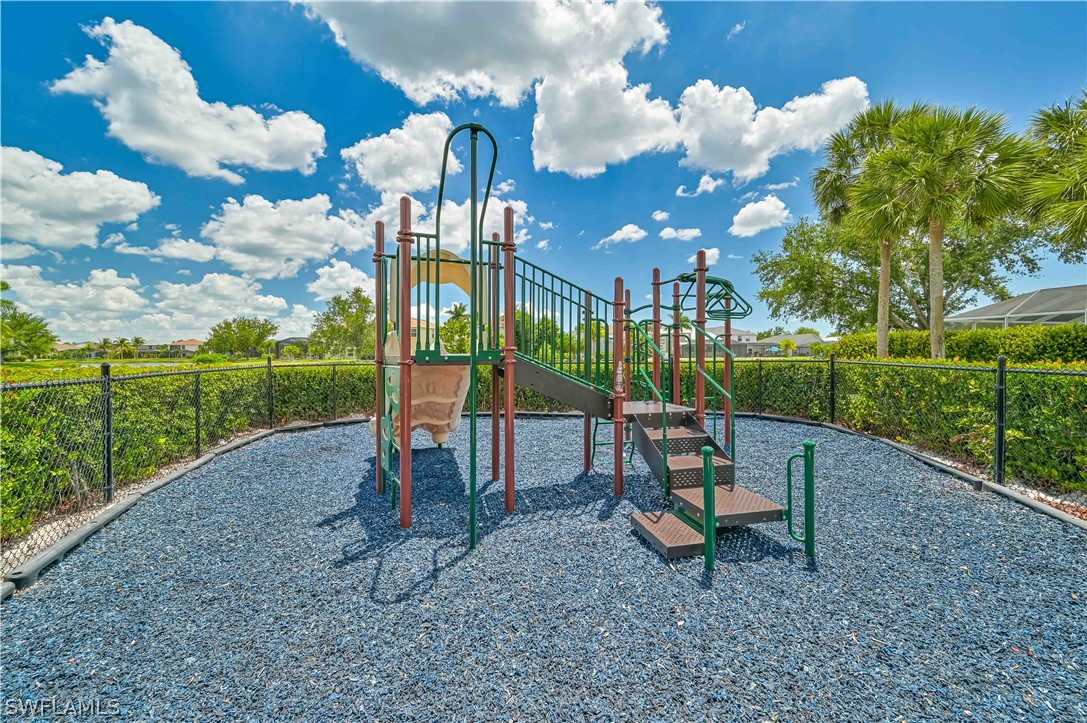 Fort Myers, Florida 33908, United States, 3 Bedrooms Bedrooms, ,2 BathroomsBathrooms,Residential,Active,58659