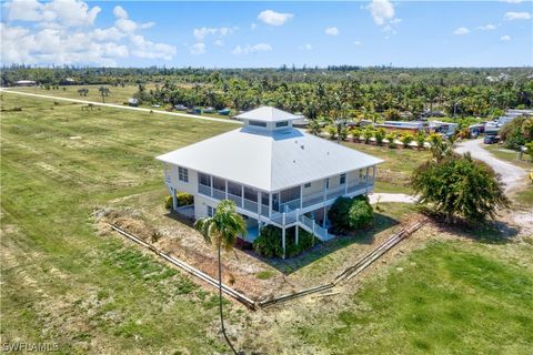 A home in BOKEELIA