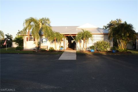 A home in MOORE HAVEN