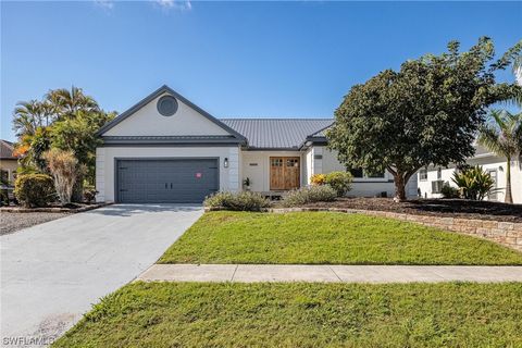 A home in MARCO ISLAND