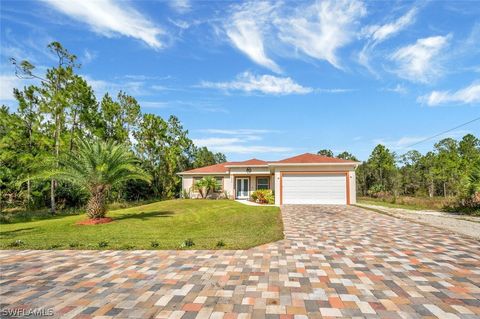 A home in NAPLES