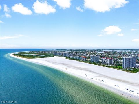 A home in MARCO ISLAND