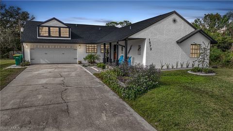 A home in PORT CHARLOTTE