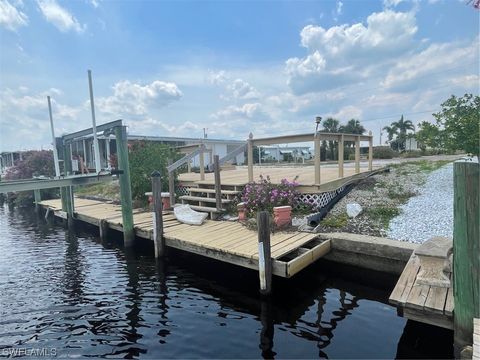 A home in NORTH FORT MYERS