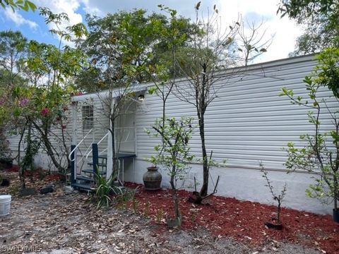 A home in CLEWISTON