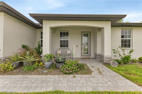 A home in PUNTA GORDA