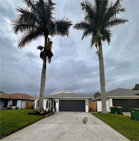 A home in NAPLES