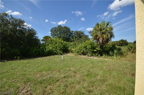 A home in PORT CHARLOTTE