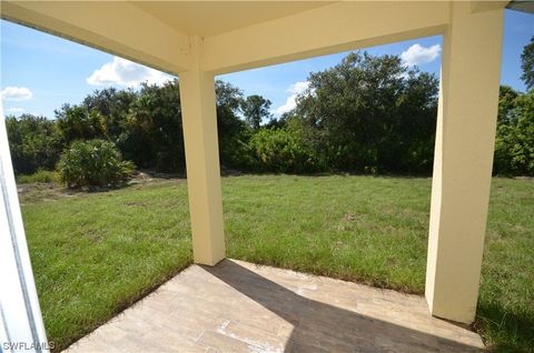 A home in PORT CHARLOTTE