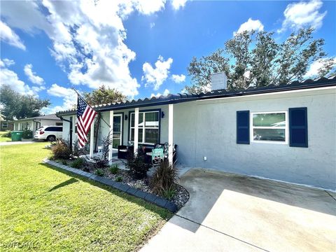 A home in PUNTA GORDA