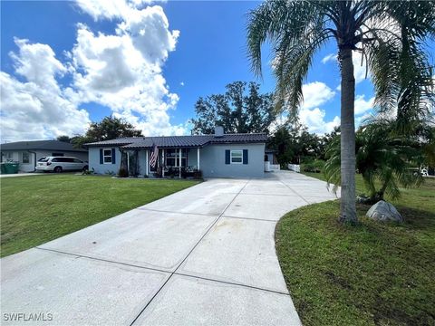 A home in PUNTA GORDA