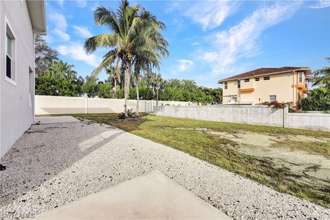 A home in NAPLES