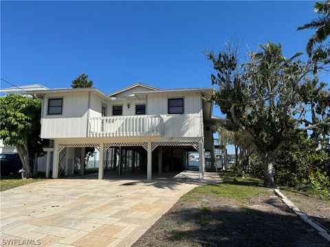 A home in FORT MYERS BEACH