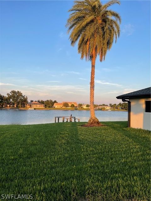 A home in LAKE SUZY