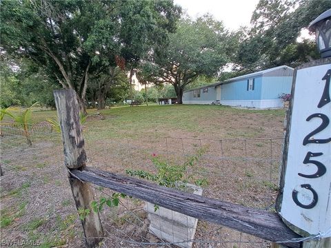 A home in CLEWISTON