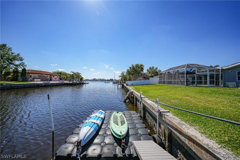 A home in PORT CHARLOTTE