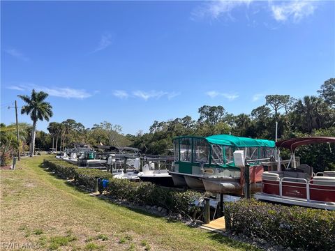 A home in ESTERO