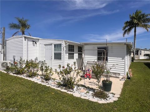 A home in ESTERO