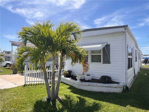 A home in ESTERO