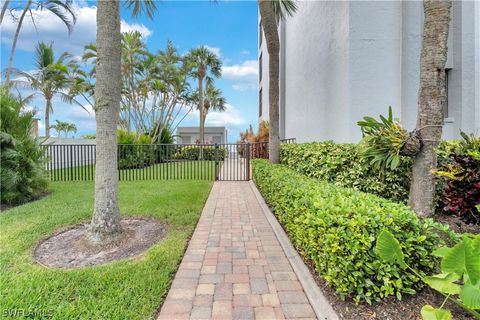 A home in NORTH FORT MYERS