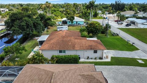 A home in BOKEELIA