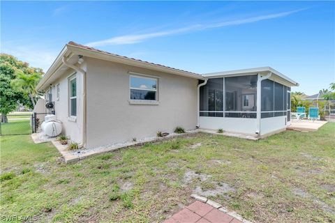 A home in BOKEELIA