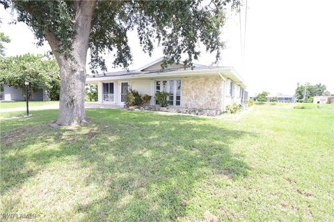 A home in PORT CHARLOTTE