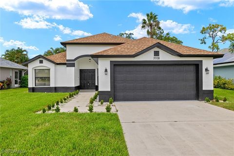 A home in NAPLES