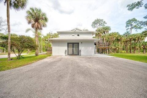 A home in NAPLES