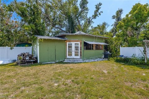 A home in PUNTA GORDA