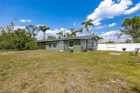 A home in PUNTA GORDA