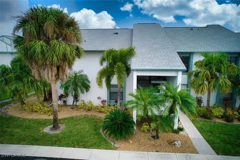 13411 Gateway Drive Unit 221, Fort Myers, FL 33919 - MLS#: 224076803