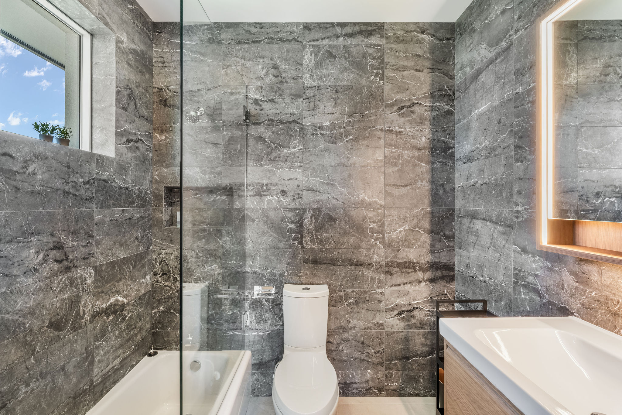 West Bay, Cayman Islands, 5 Bedrooms Bedrooms, ,6 BathroomsBathrooms,Residential,Active,167068