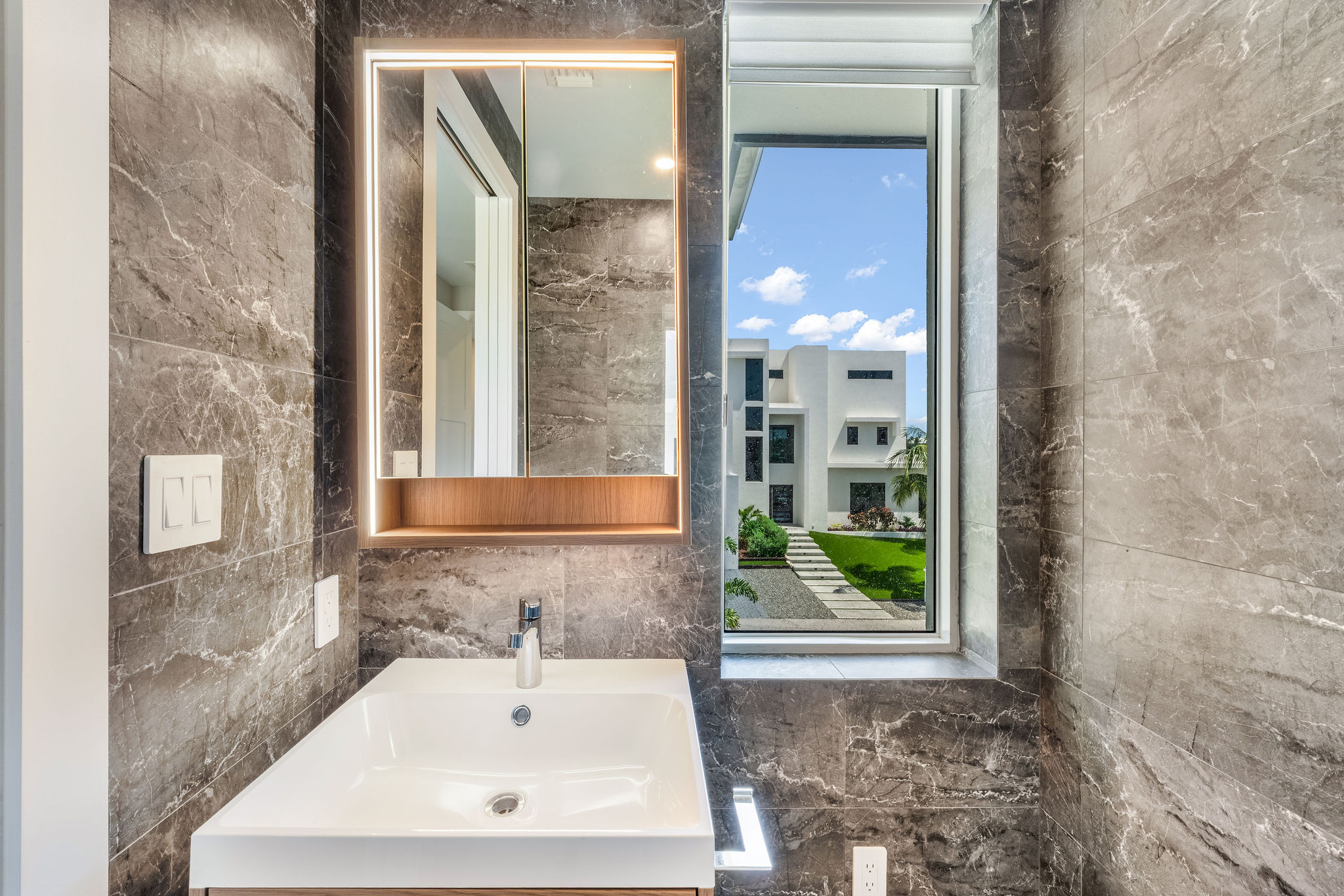 West Bay, Cayman Islands, 5 Bedrooms Bedrooms, ,6 BathroomsBathrooms,Residential,Active,167068