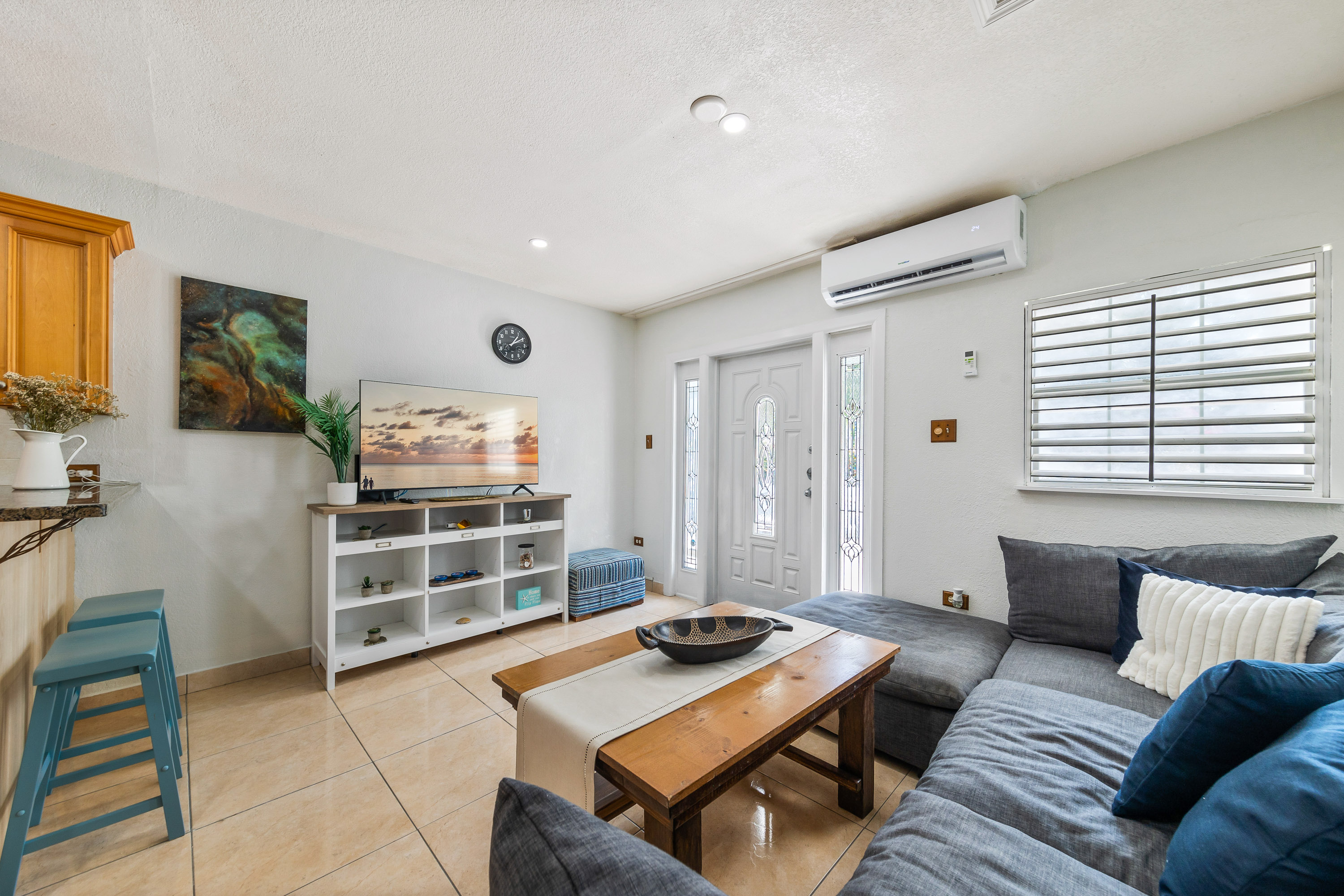 West Bay, Cayman Islands, 1 Bedroom Bedrooms, ,1 BathroomBathrooms,Residential,Active,90526