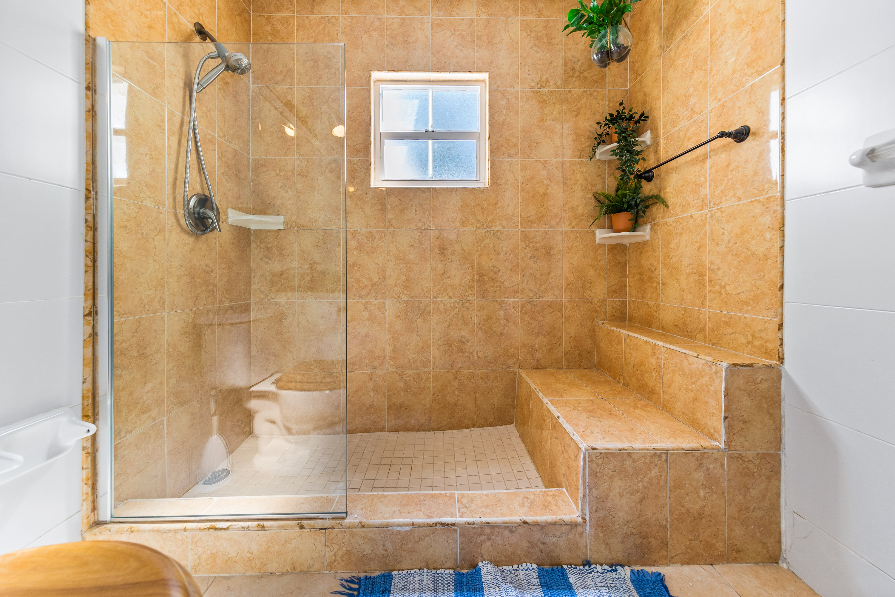 West Bay, Cayman Islands, 1 Bedroom Bedrooms, ,1 BathroomBathrooms,Residential,Active,90526