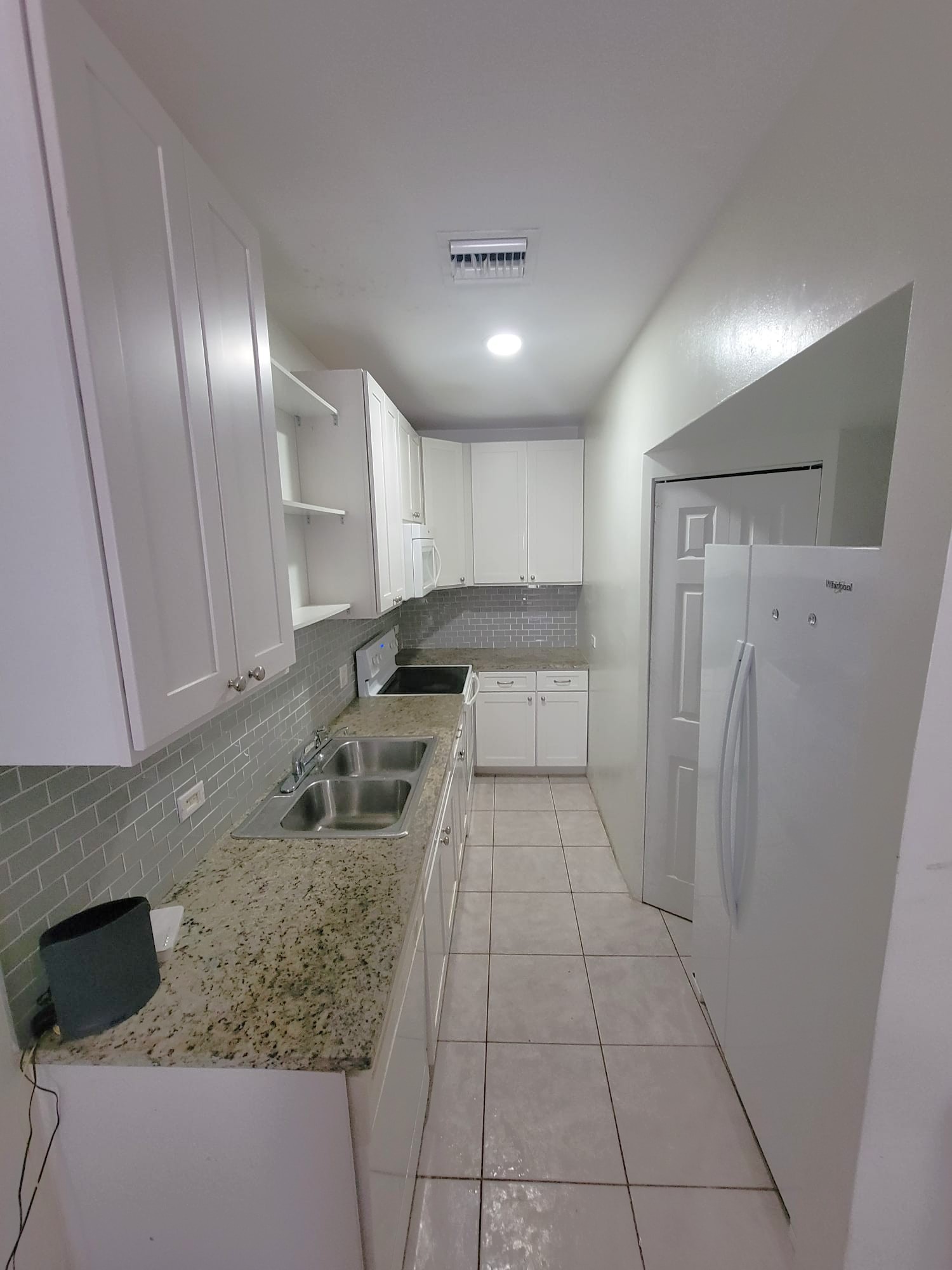 Midland East, Cayman Islands, 2 Bedrooms Bedrooms, ,2 BathroomsBathrooms,Residential,Active,201716