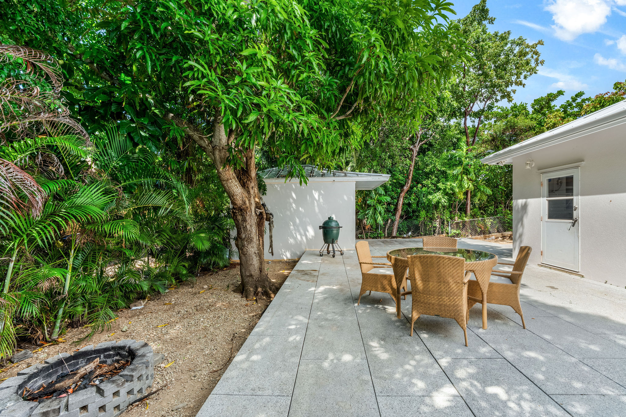 George Town, Cayman Islands, 4 Bedrooms Bedrooms, ,3 BathroomsBathrooms,Residential,Active,227234