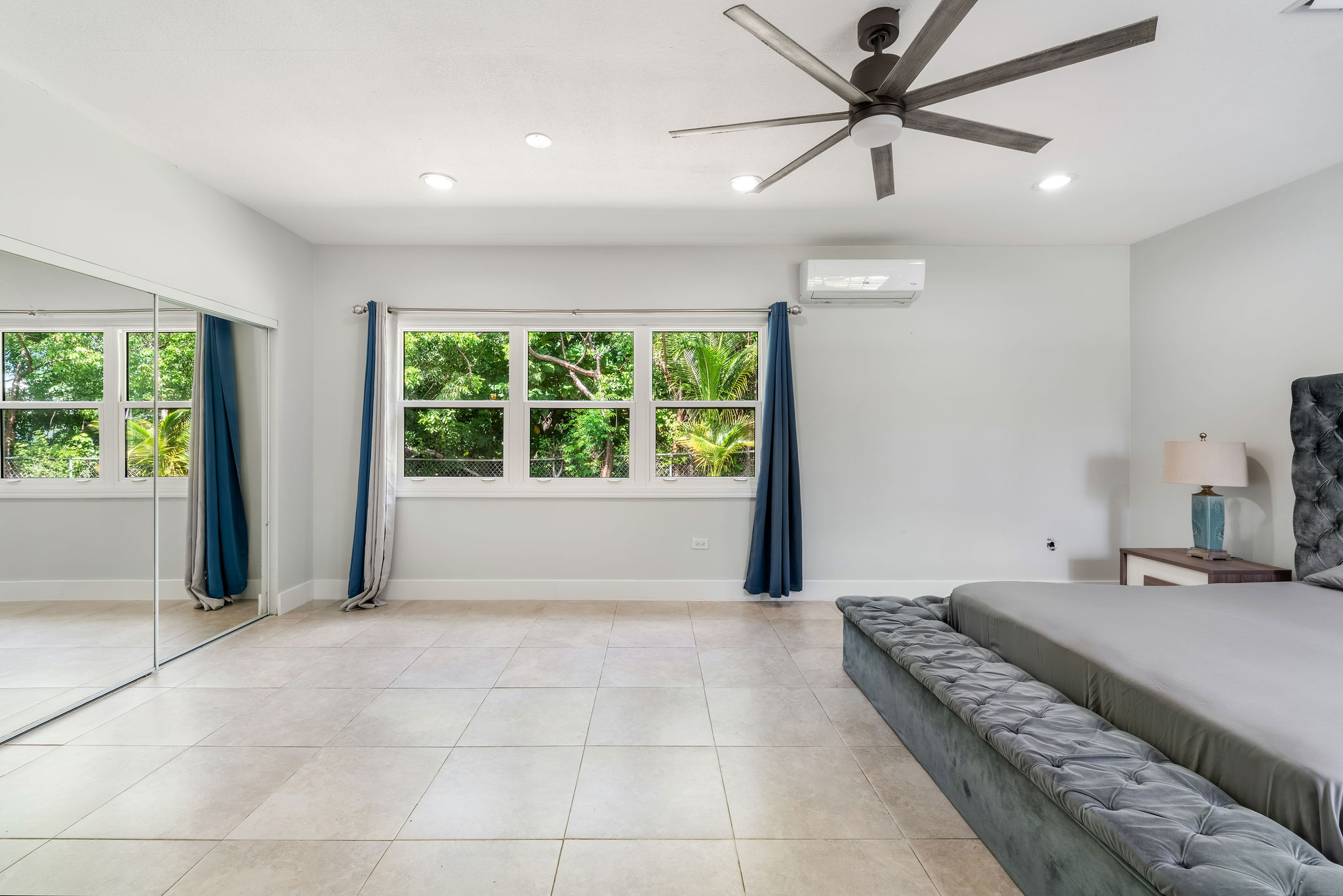 George Town, Cayman Islands, 4 Bedrooms Bedrooms, ,3 BathroomsBathrooms,Residential,Active,227234