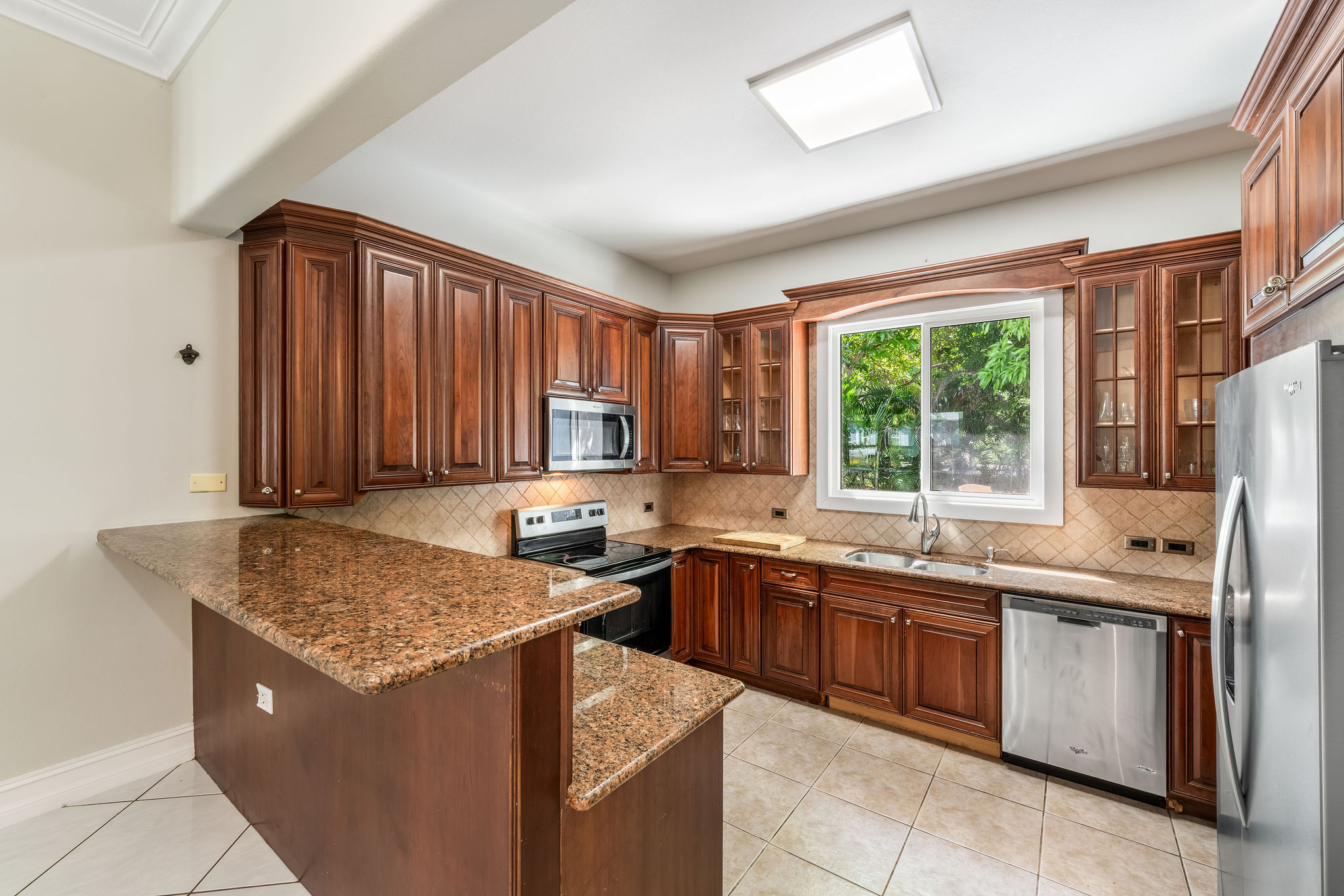 George Town, Cayman Islands, 4 Bedrooms Bedrooms, ,3 BathroomsBathrooms,Residential,Active,227234