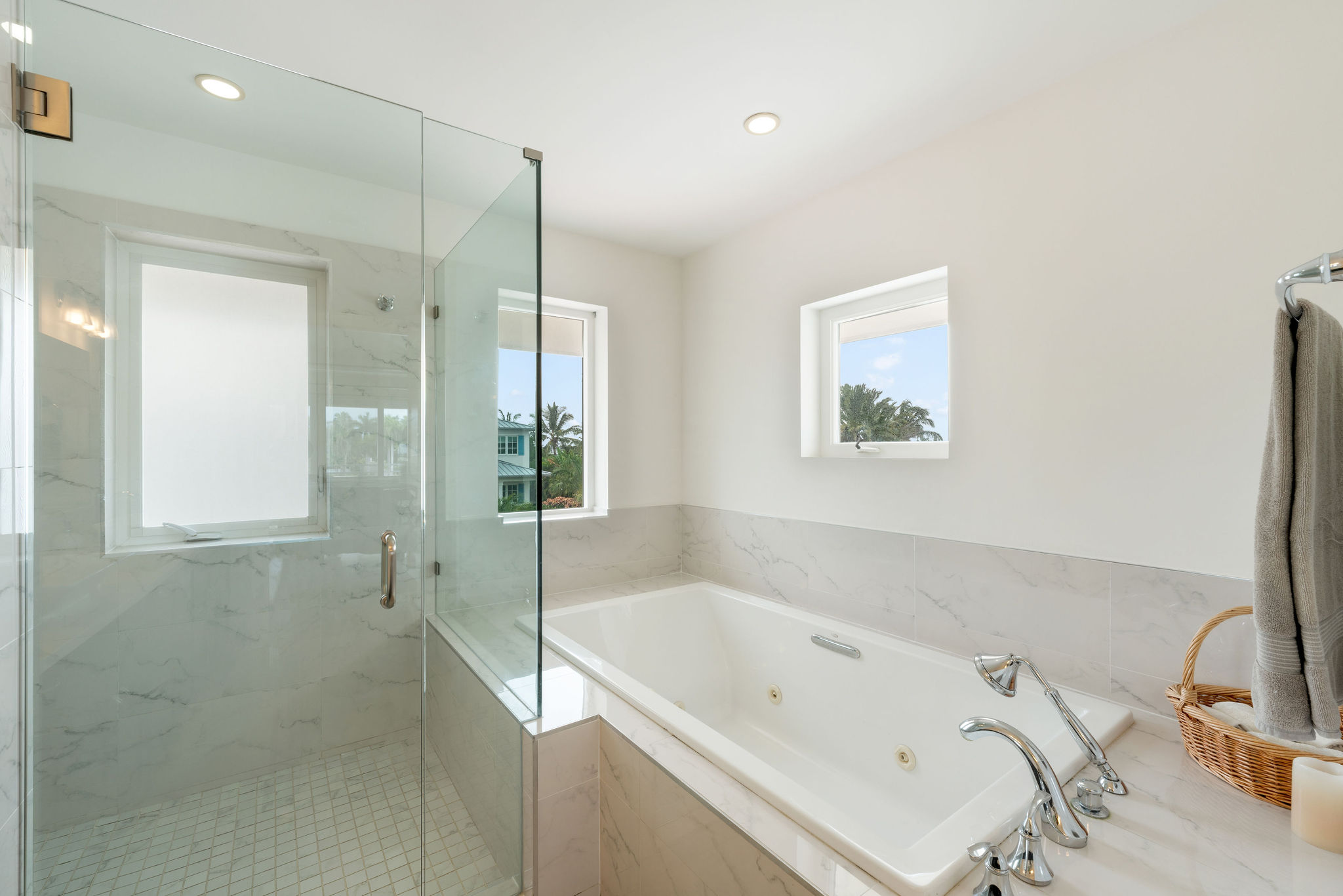 West Bay, Cayman Islands, 4 Bedrooms Bedrooms, ,5 BathroomsBathrooms,Residential,Active,76760