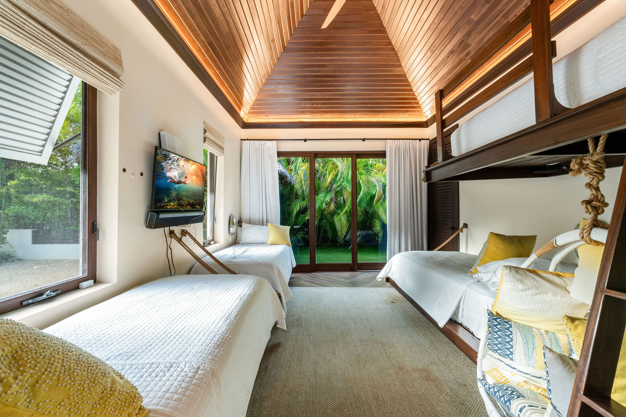 Rum Point, Cayman Islands, 7 Bedrooms Bedrooms, ,7 BathroomsBathrooms,Residential,Active,147485