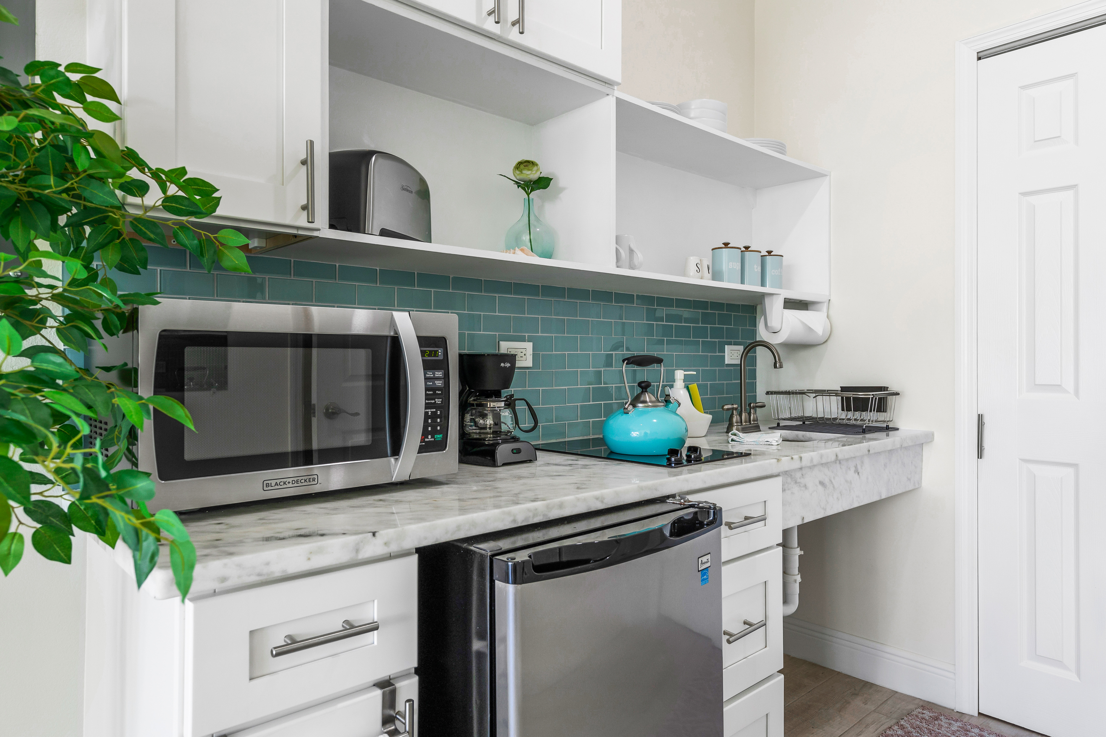 NE Coast / East Inland / Colliers, Cayman Islands, ,Commercial,Active,139268