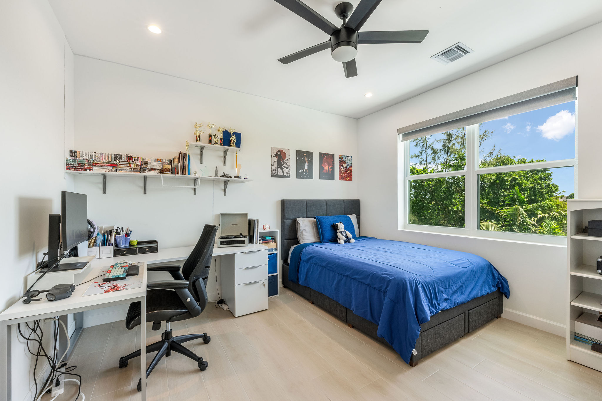 South Sound, Cayman Islands, 3 Bedrooms Bedrooms, ,5 BathroomsBathrooms,Residential,Active,215696